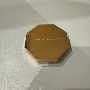 Fenty Beauty Bronzer Compact Island Ting 04